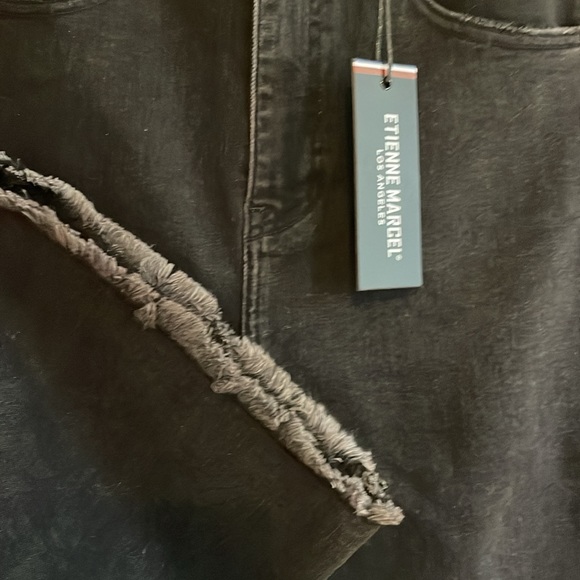 Etienne Marcel Women’s Black High-Waisted Wide Leg Frayed Edge Jeans - Picture 5 of 7